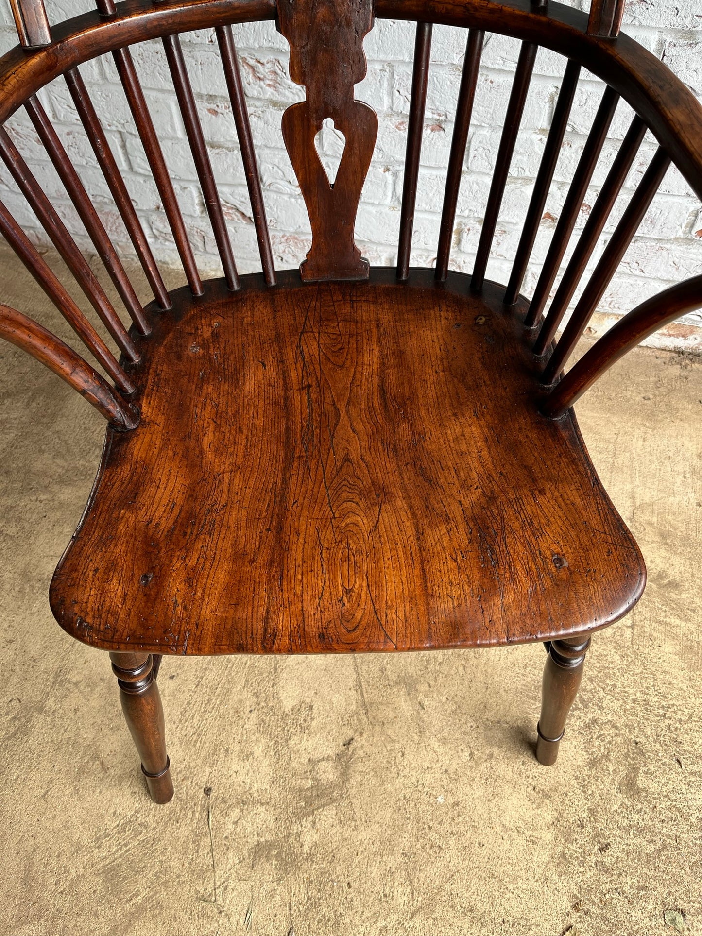 Wheel back Windsor armchair.