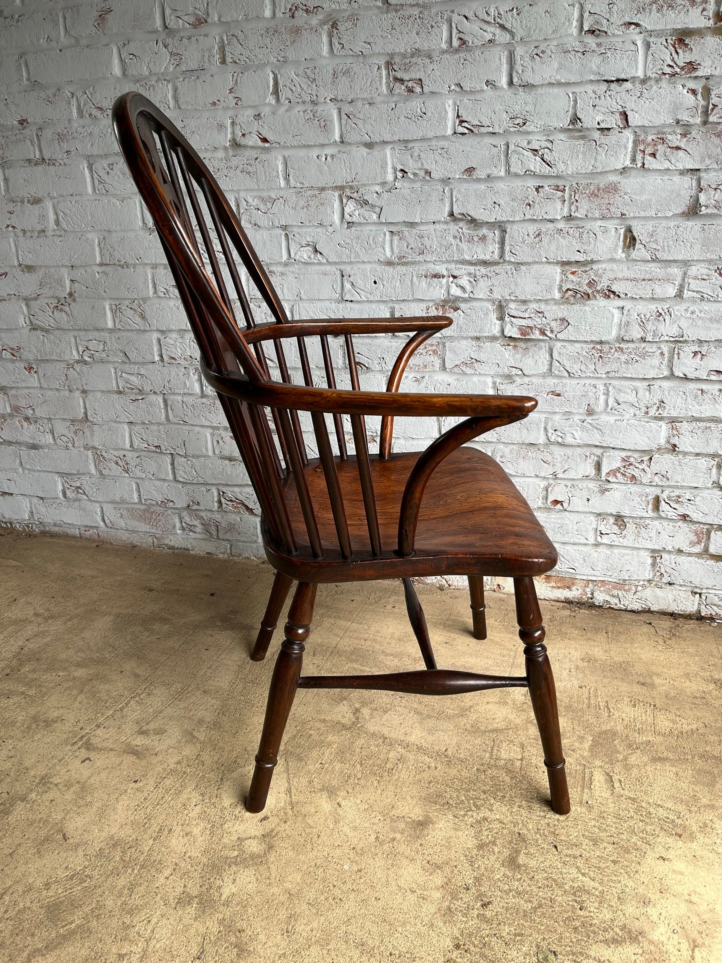 Wheel back Windsor armchair.