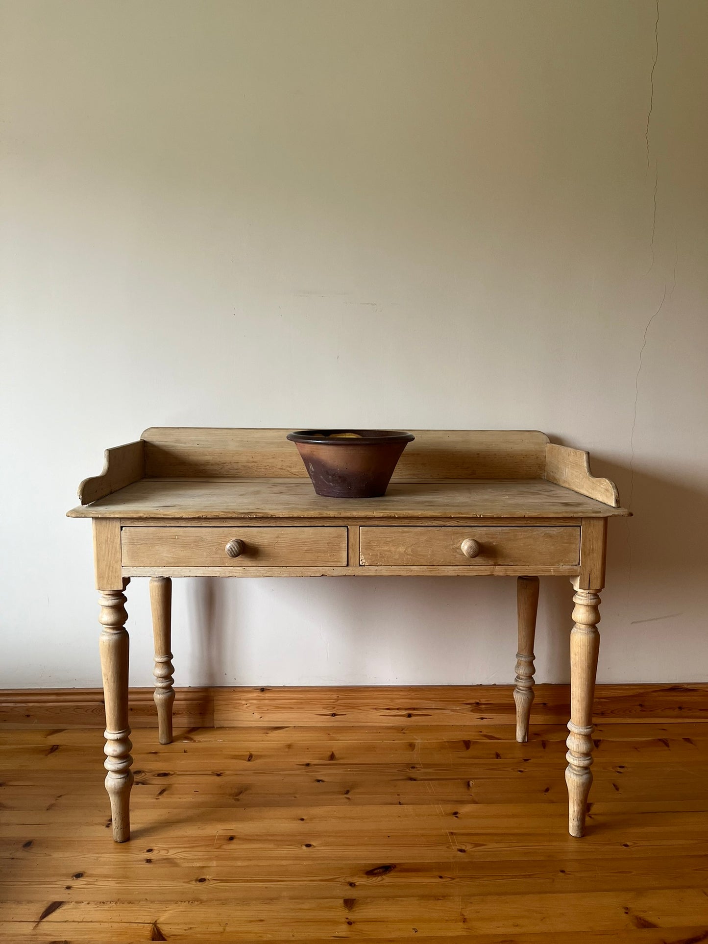 Large stripped pine washstand.