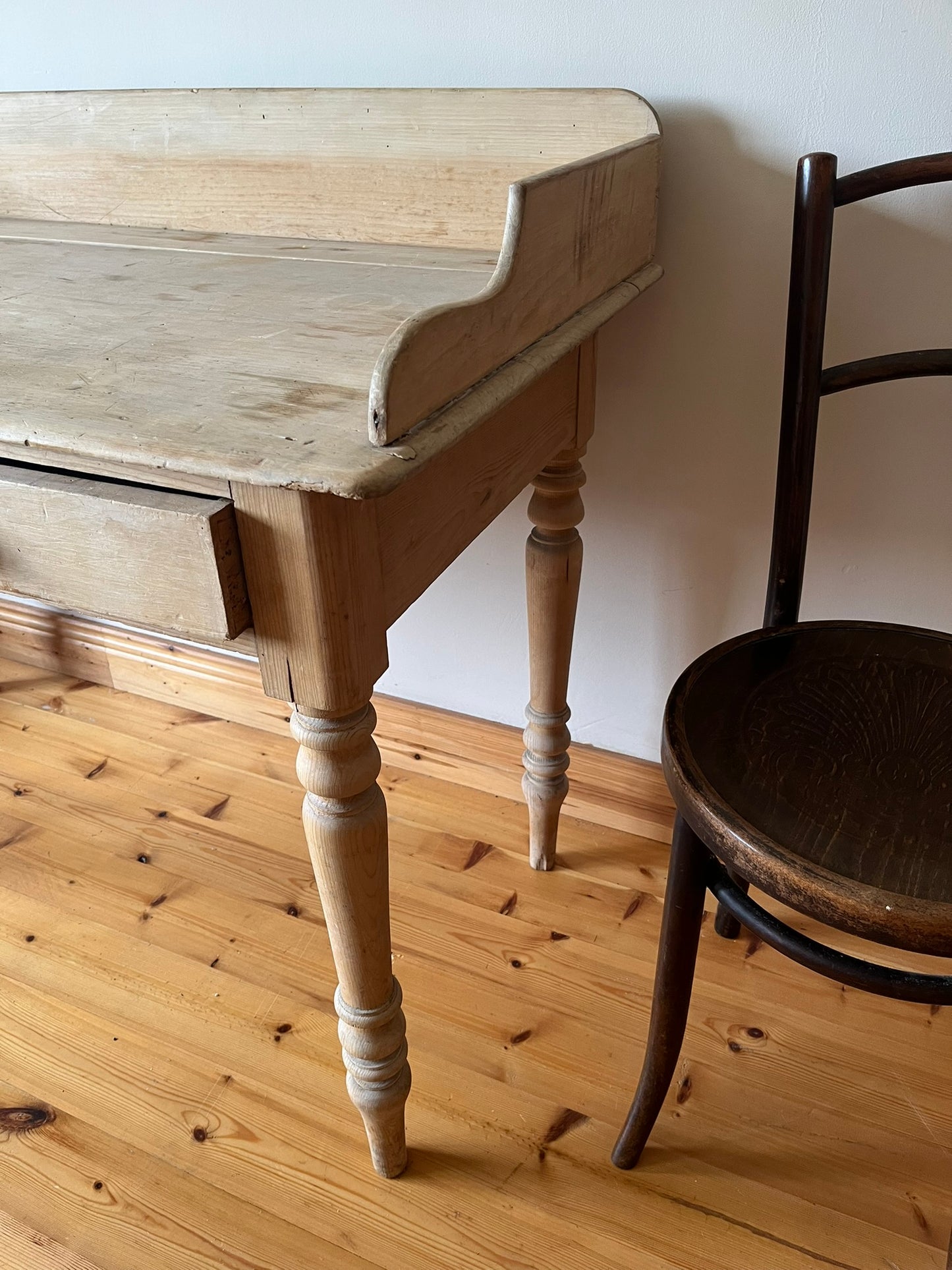Large stripped pine washstand.