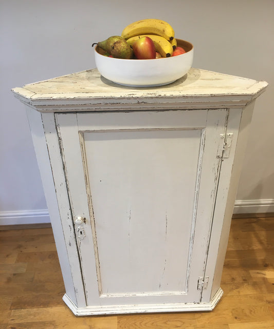 Large Victorian corner cupboard