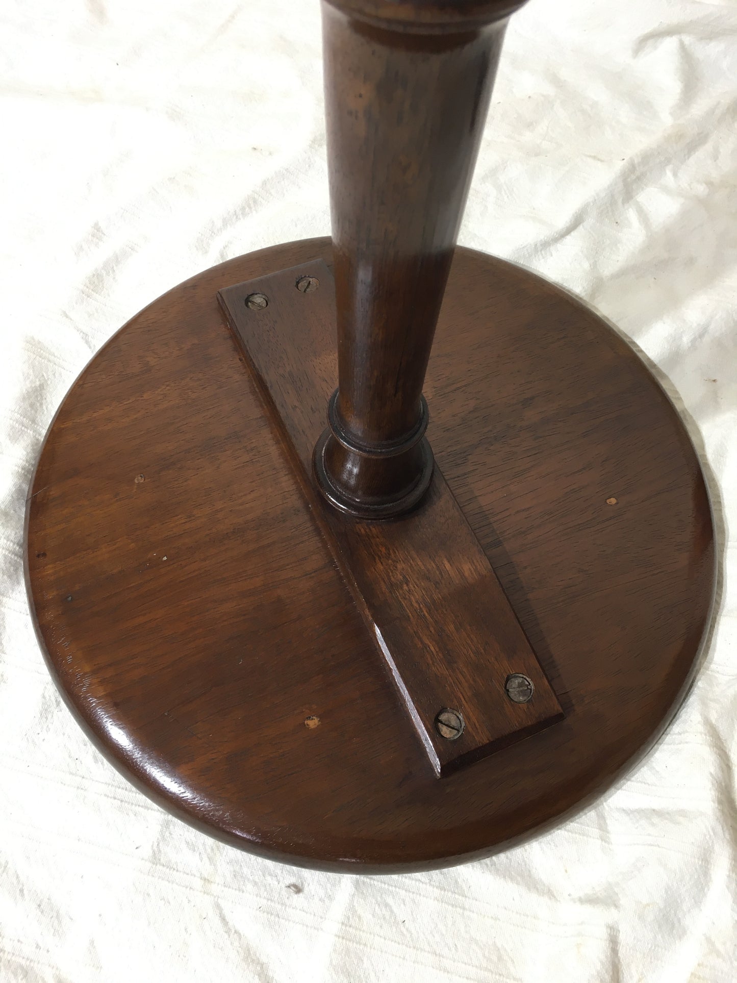 Late Victorian mahogany tripod/wine table