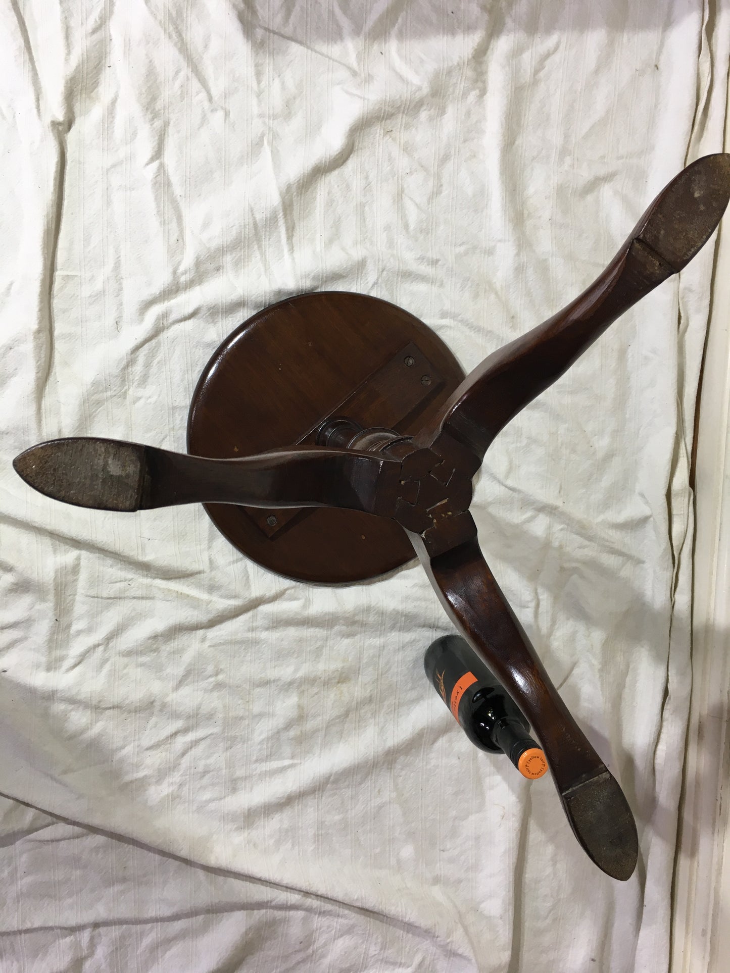 Late Victorian mahogany tripod/wine table