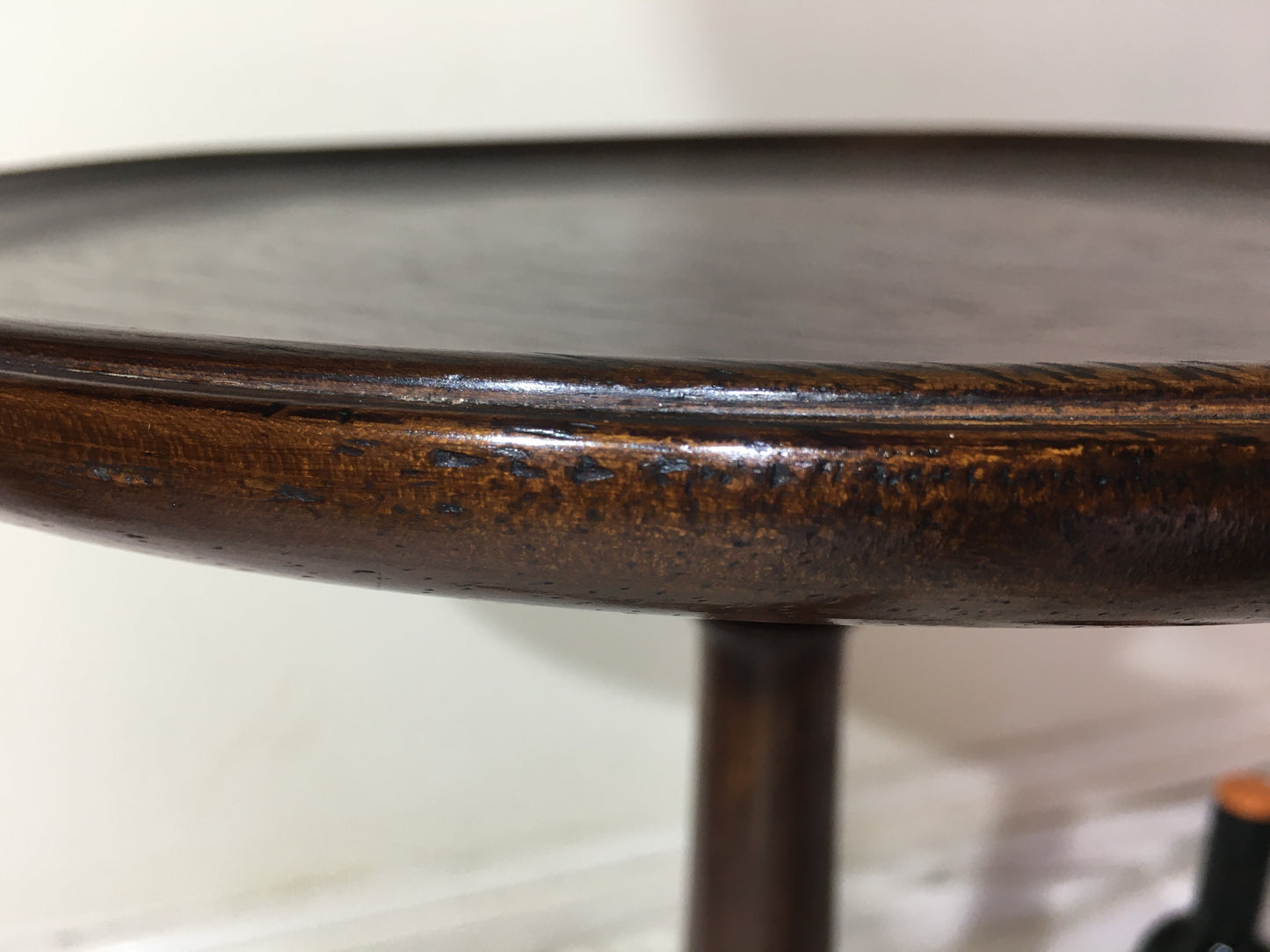 Late Victorian mahogany tripod/wine table