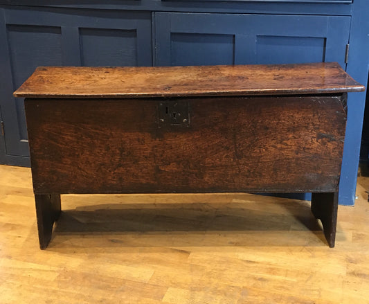 Early 18th century 6 plank oak coffer.