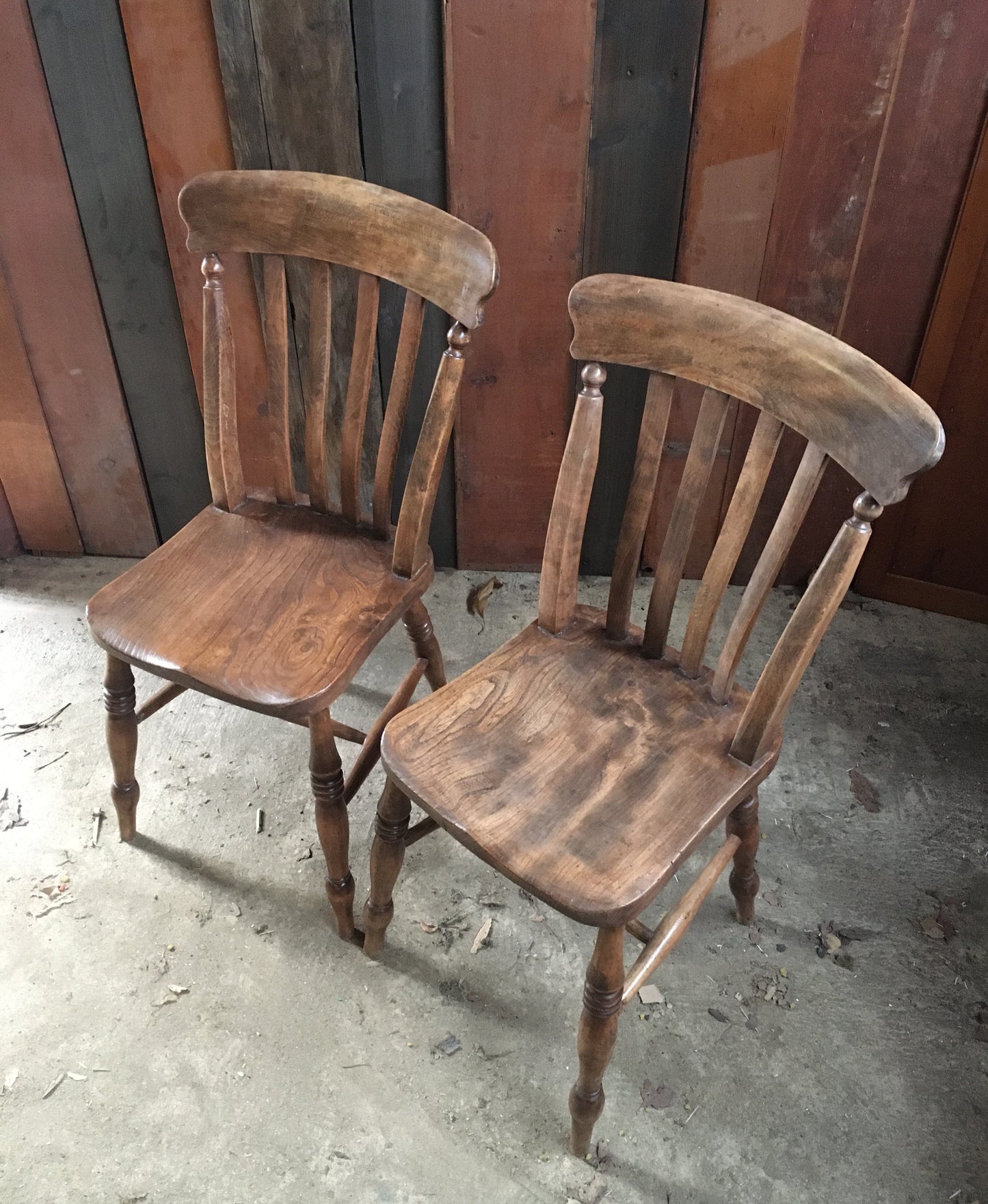 Pair of Windsor country kitchen chairs