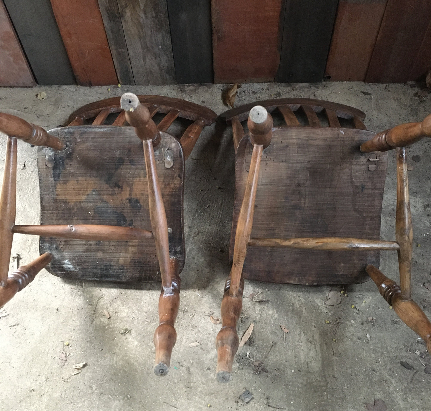 Pair of Windsor country kitchen chairs