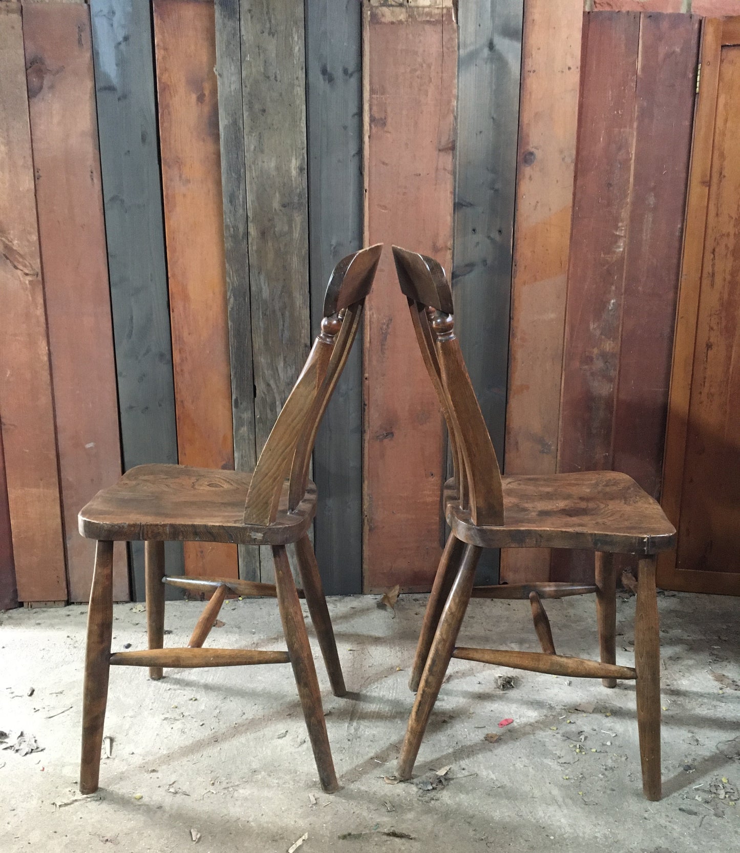 Pair of Windsor country kitchen chairs