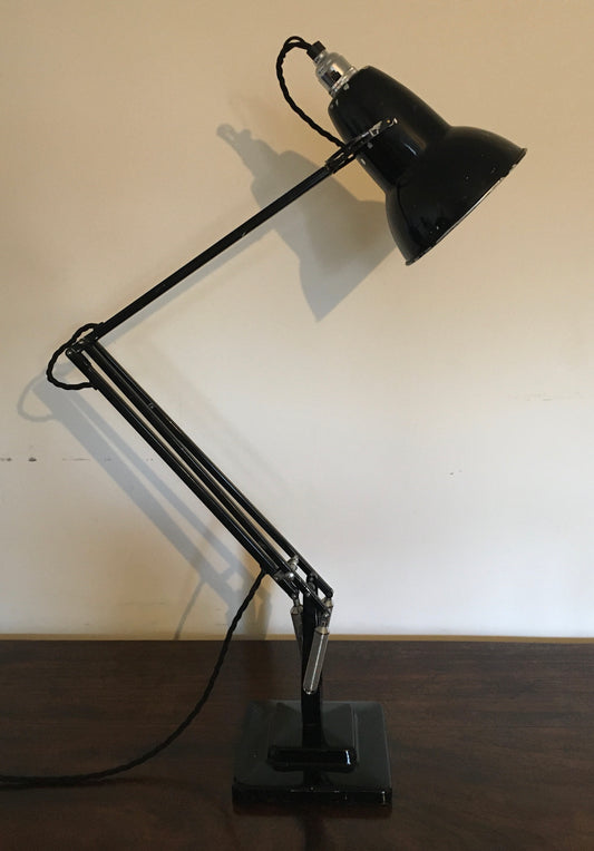 Black anglepoise lamp Model 1227, early 1950s, PAT tested.