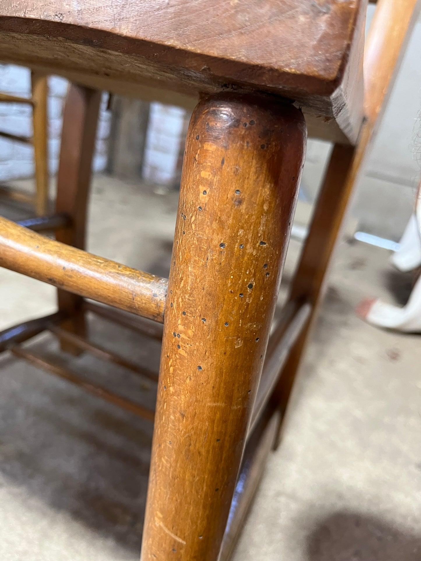 Set of 4 chapel chairs, early 20th century.