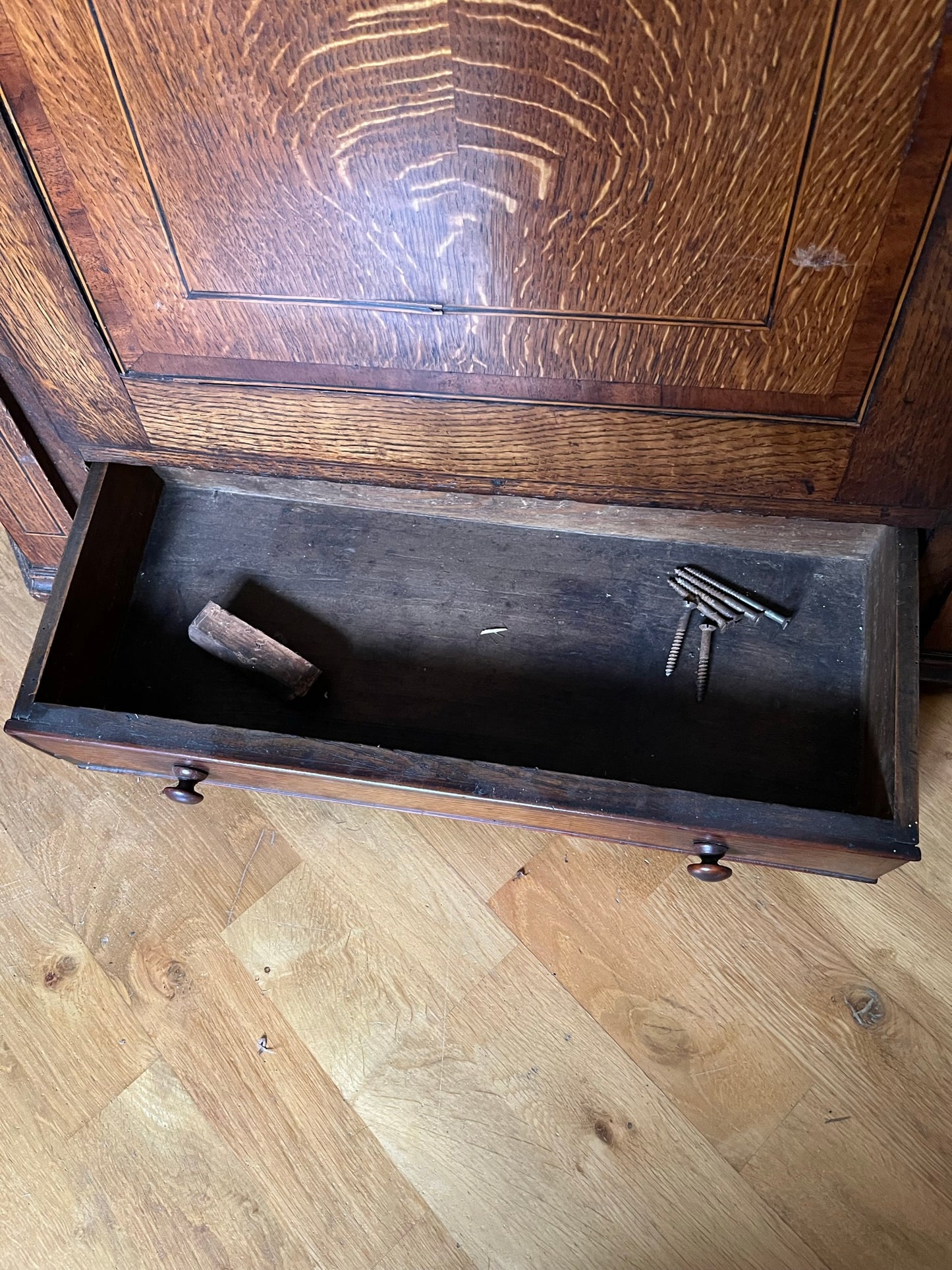 Georgian oak corner cupboard from country house, with provenance.