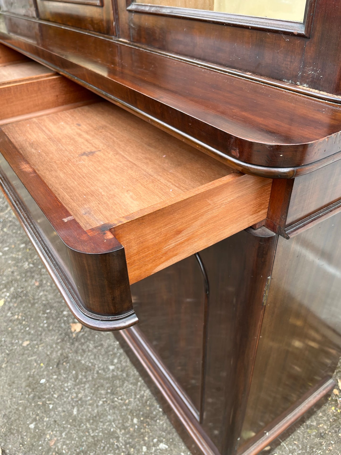 Large country house library bookcase or display case, with provenance.