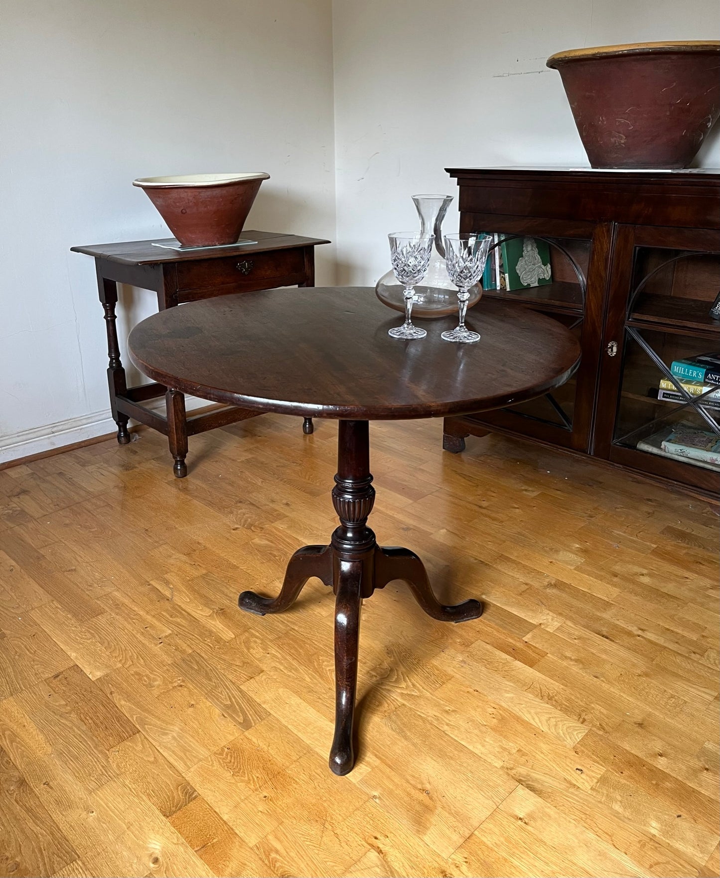 Untouched mid 18th century mahogany tripod tilt top occasional table.