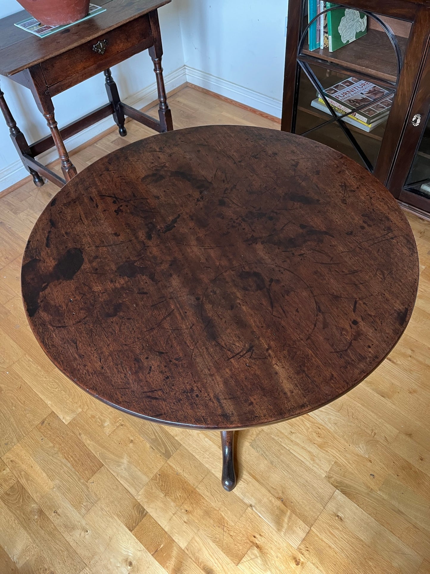 Untouched mid 18th century mahogany tripod tilt top occasional table.