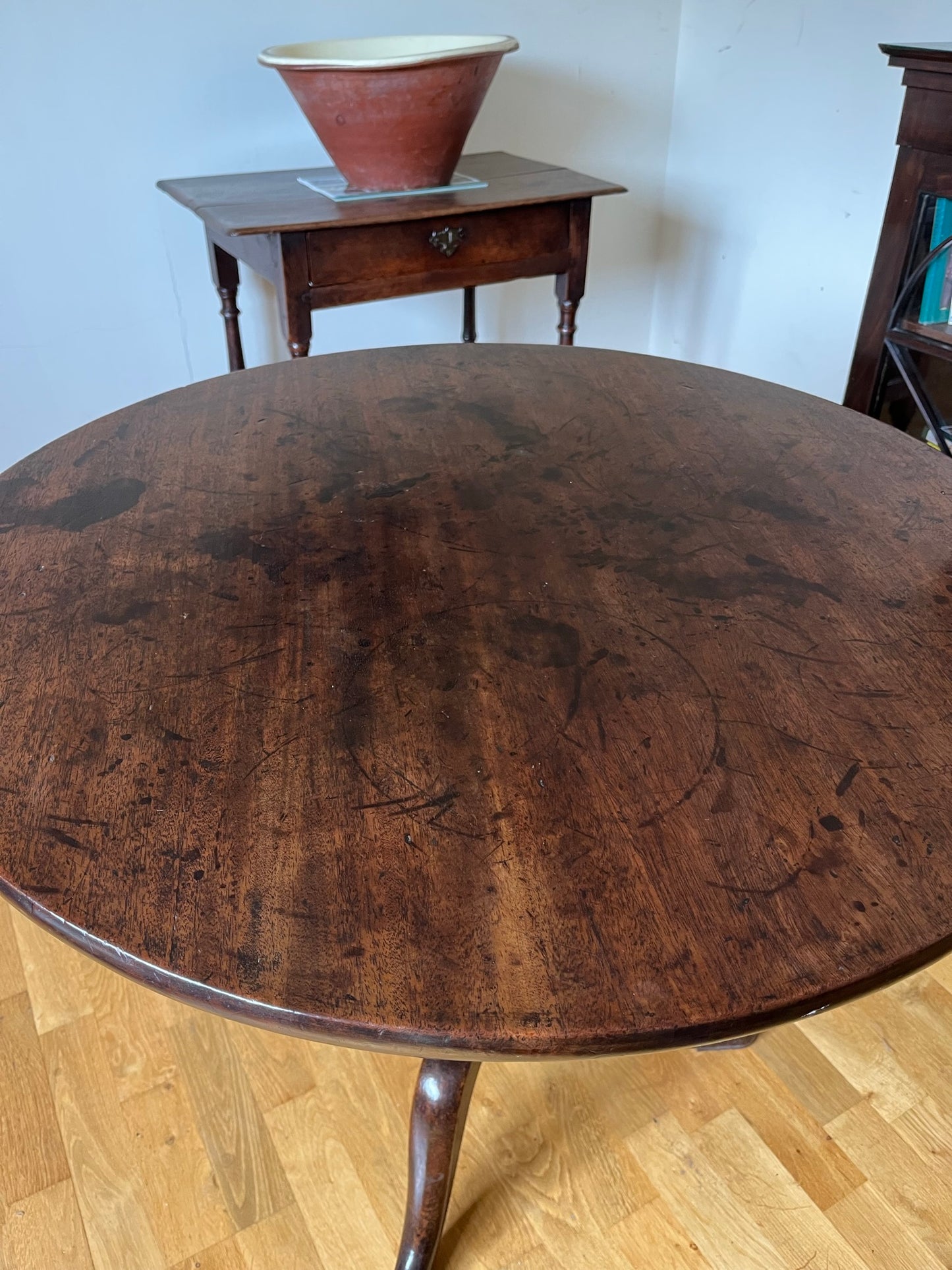 Untouched mid 18th century mahogany tripod tilt top occasional table.