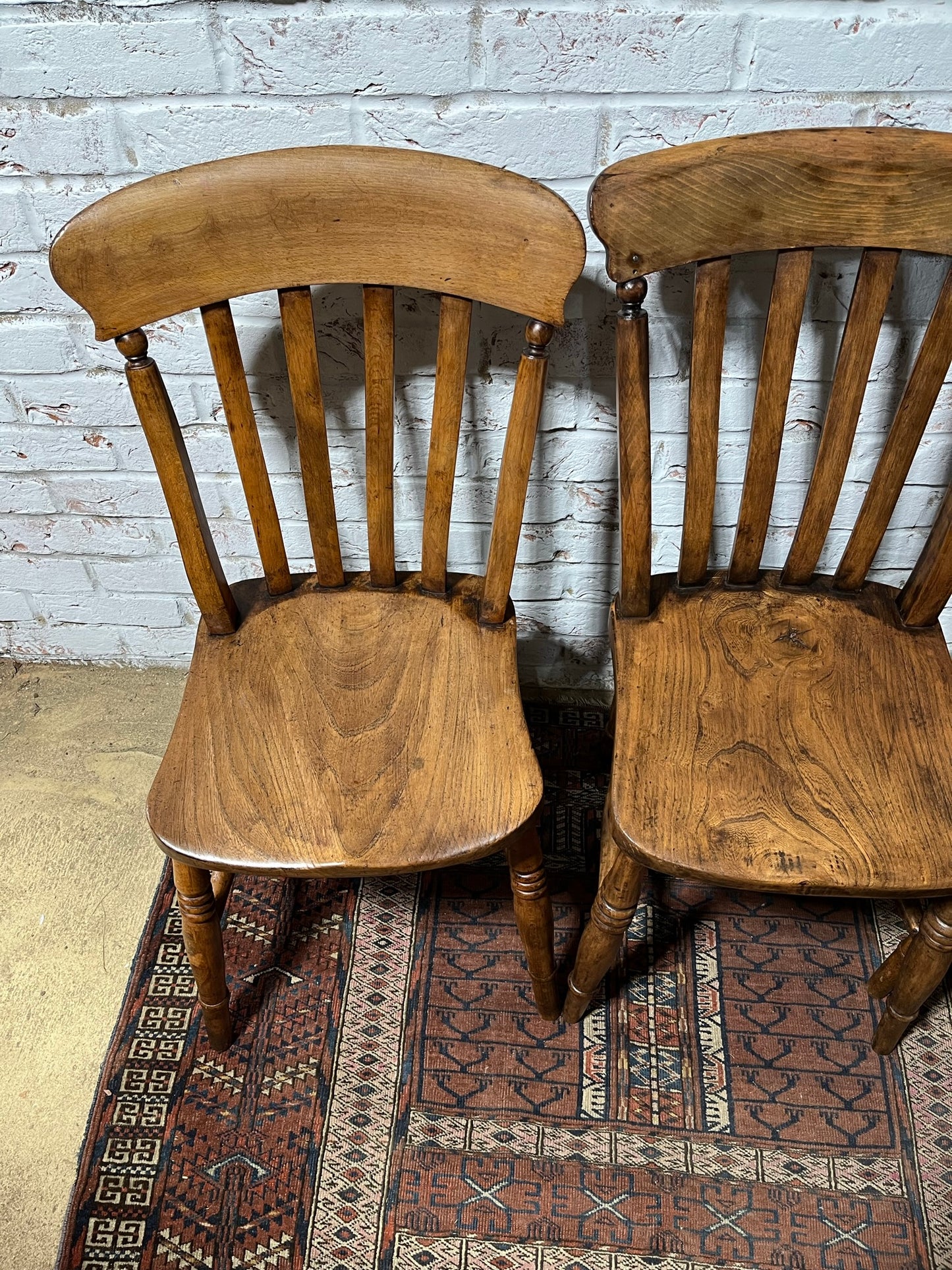 Set of 4 Victorian slat back farmhouse dining chairs.