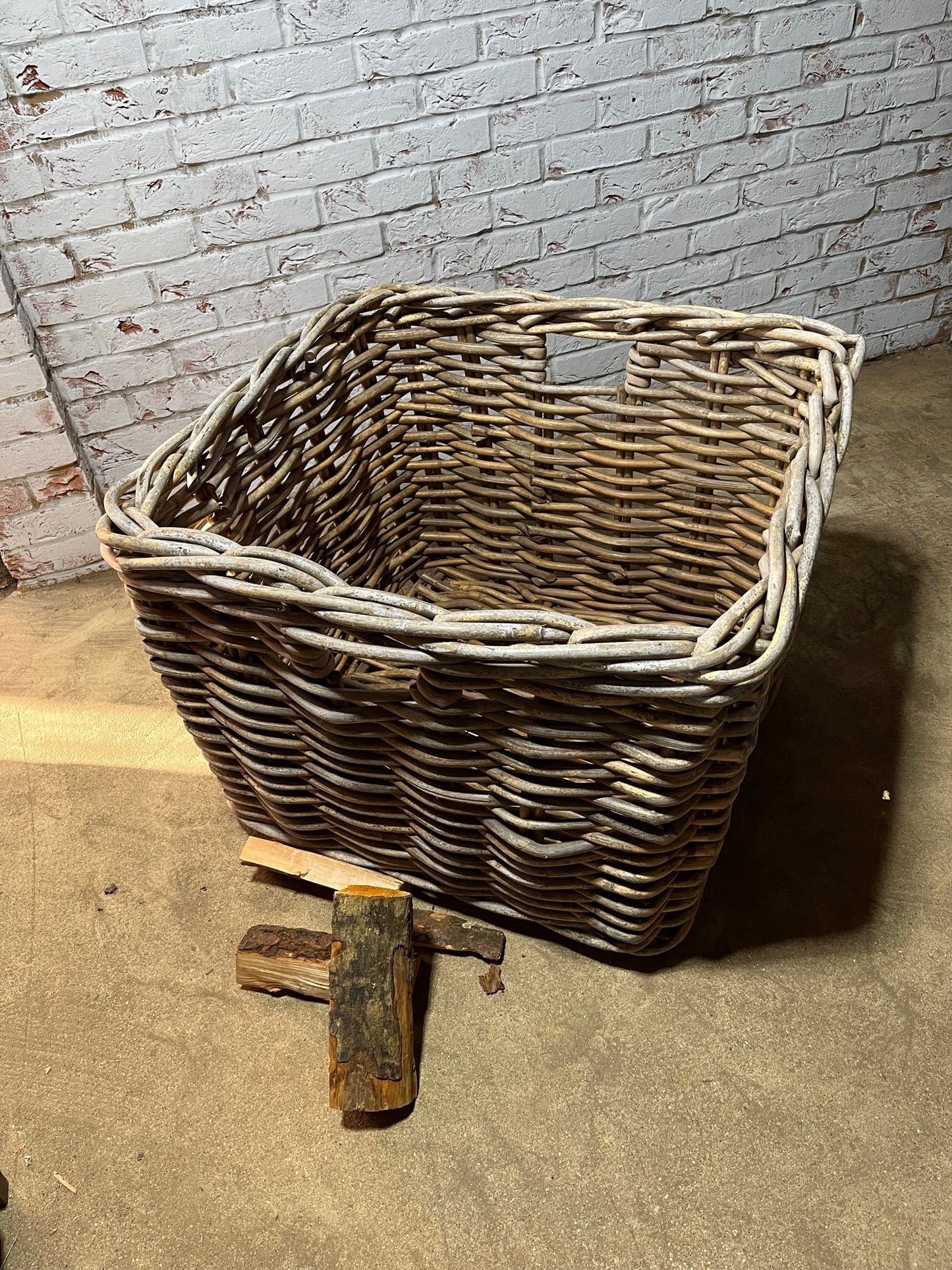 A superb very large country house wicker basket or log basket.