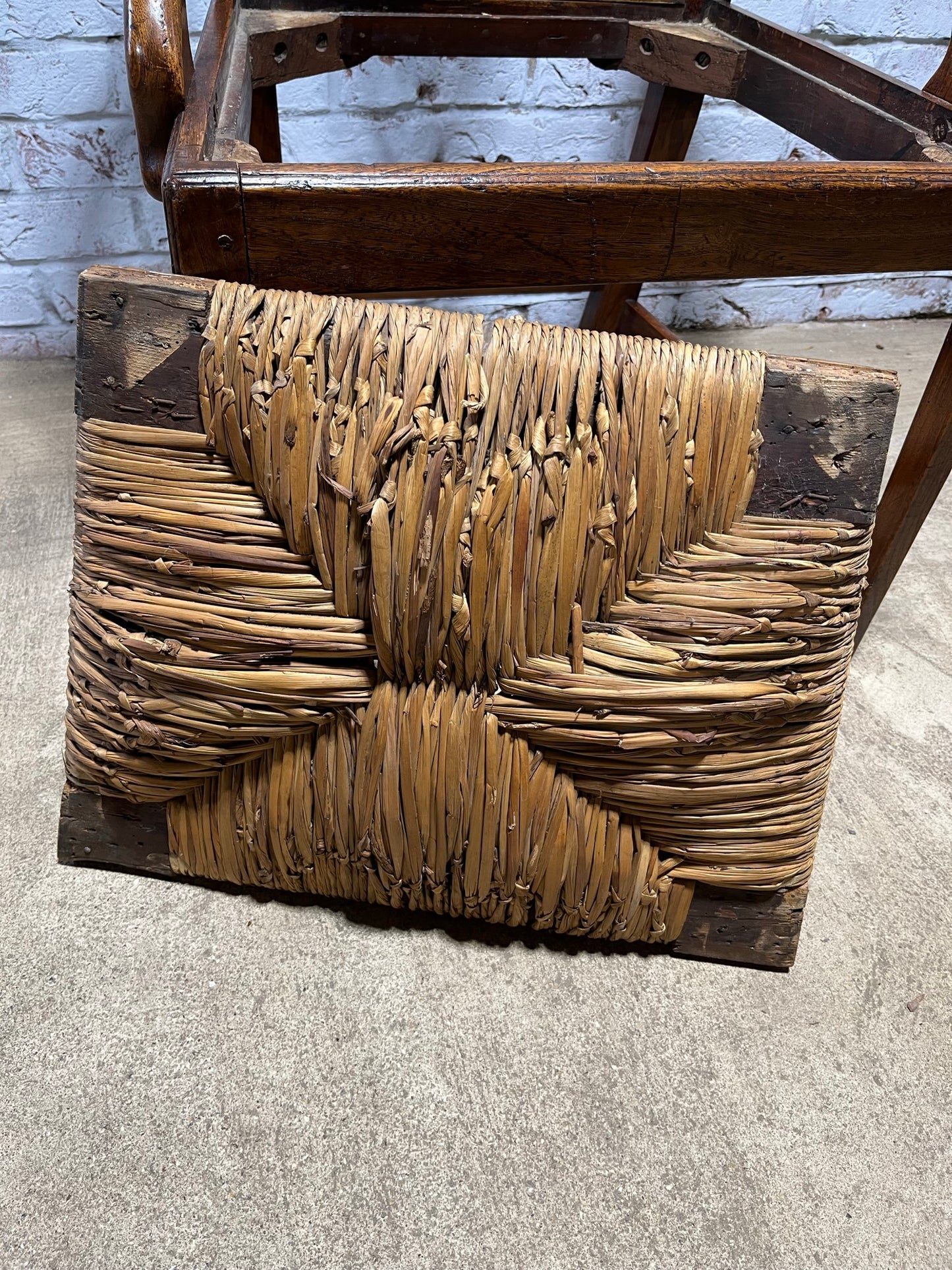 Early 19th century Georgian elm carver or open armchair.
