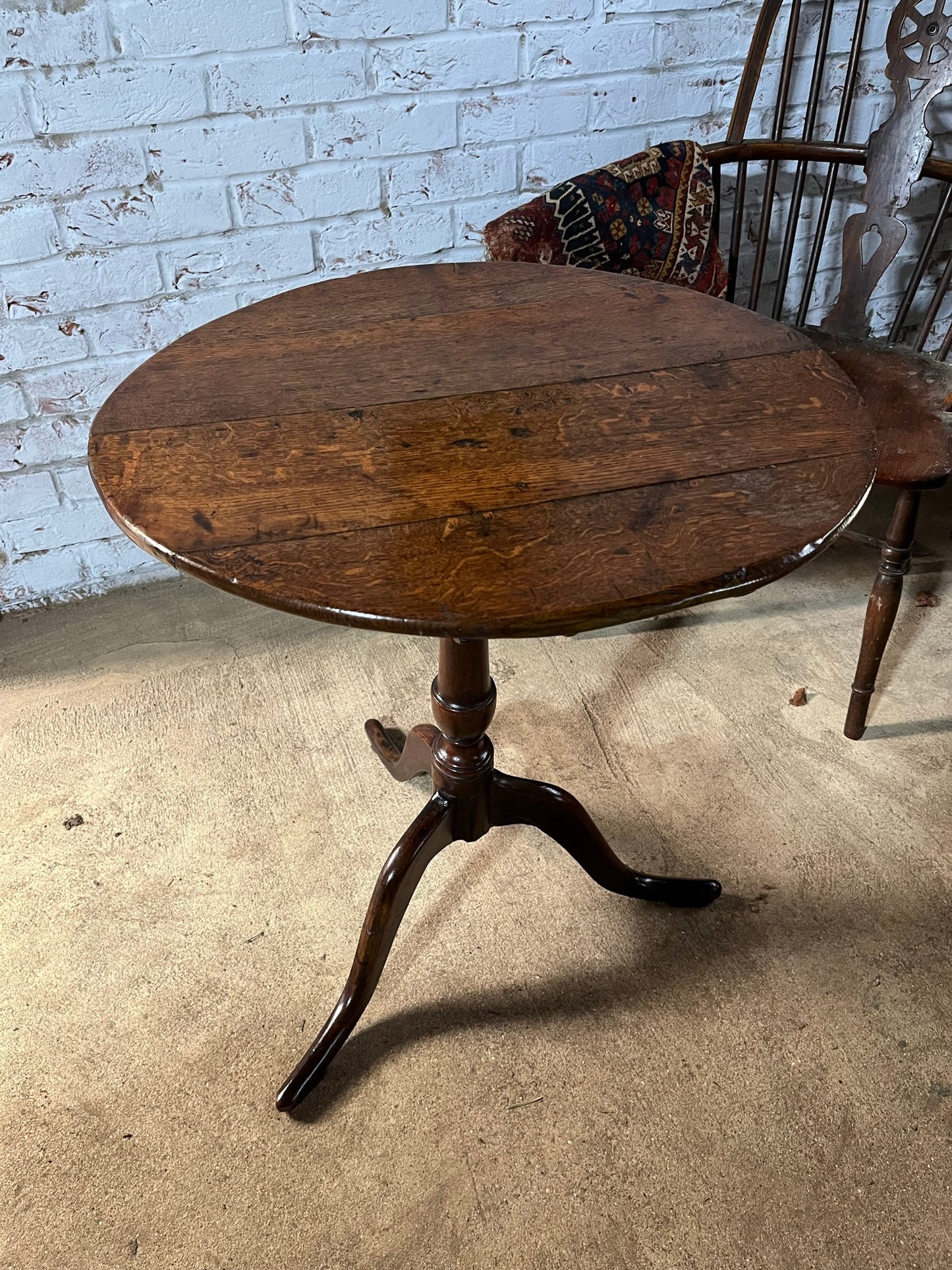 Georgian provincial tilt top lamp or wine table.