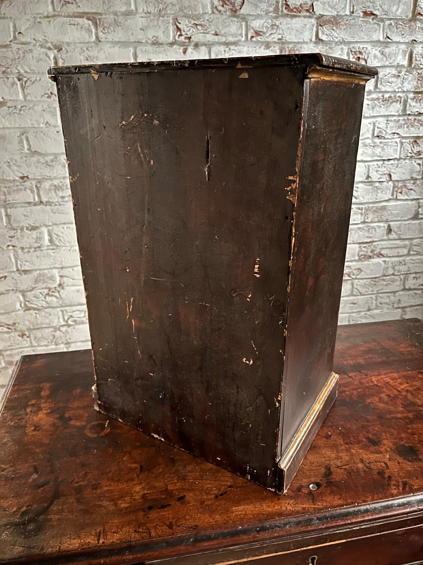 Small Georgian antique pine chest with original stippled crackled paint/stain and gilt finish.