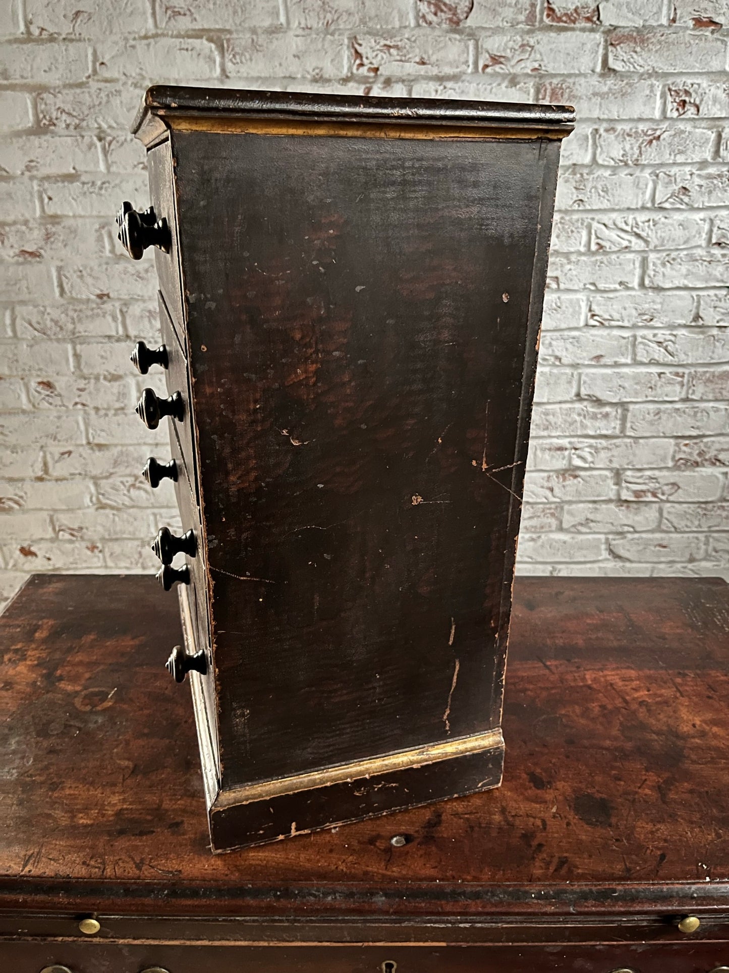 Small Georgian antique pine chest with original stippled crackled paint/stain and gilt finish.