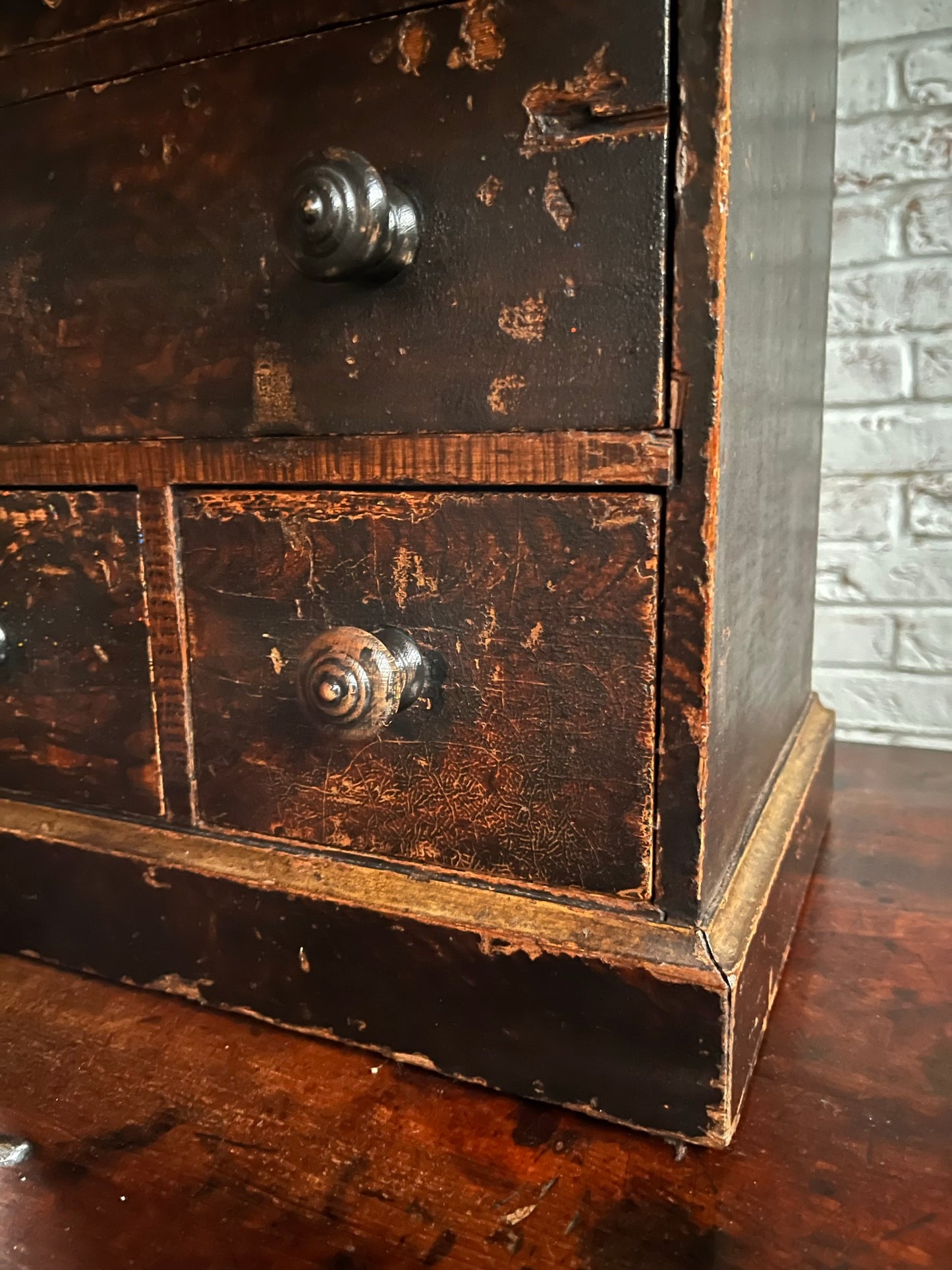 Small Georgian antique pine chest with original stippled crackled paint/stain and gilt finish.
