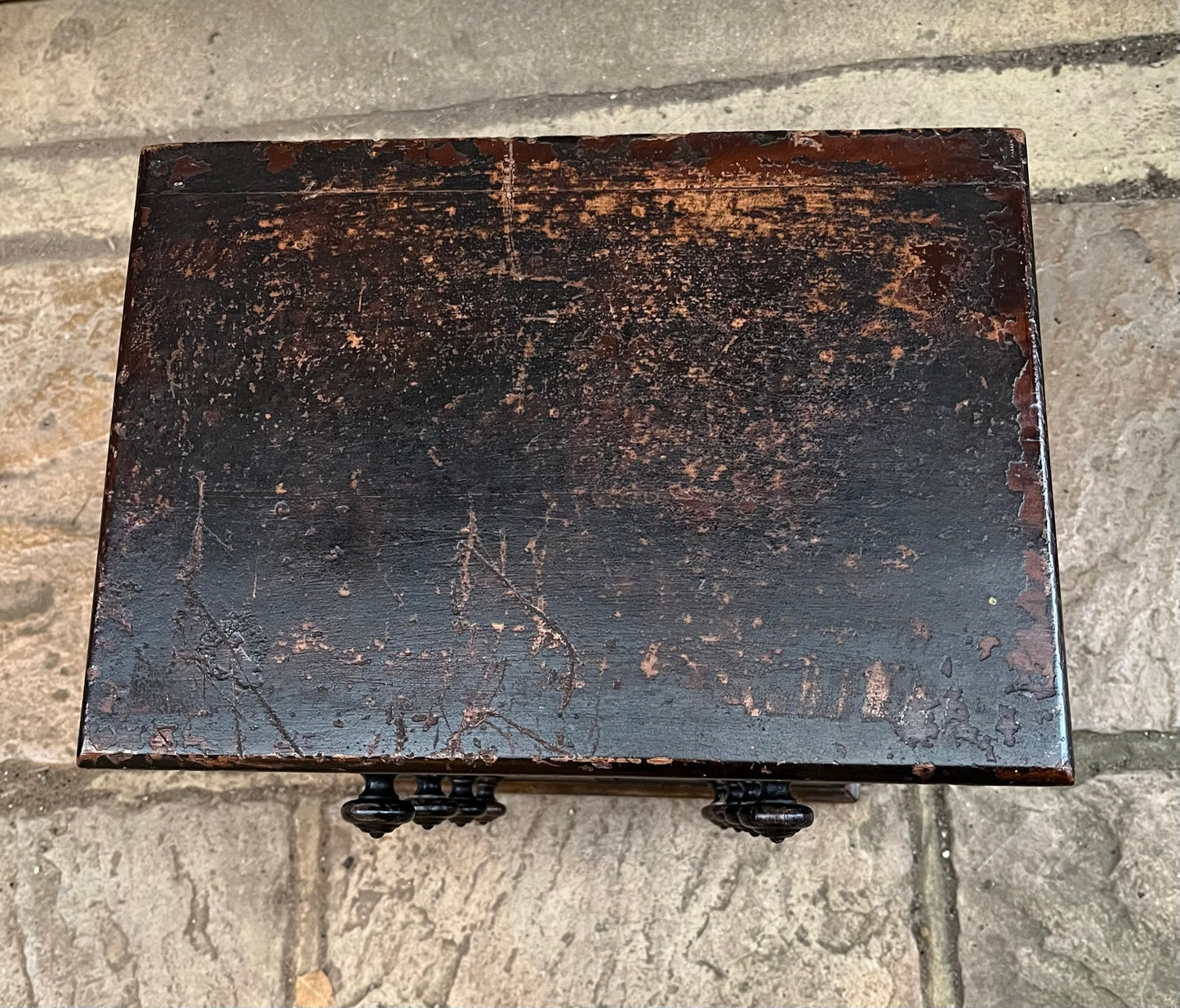 Small Georgian antique pine chest with original stippled crackled paint/stain and gilt finish.