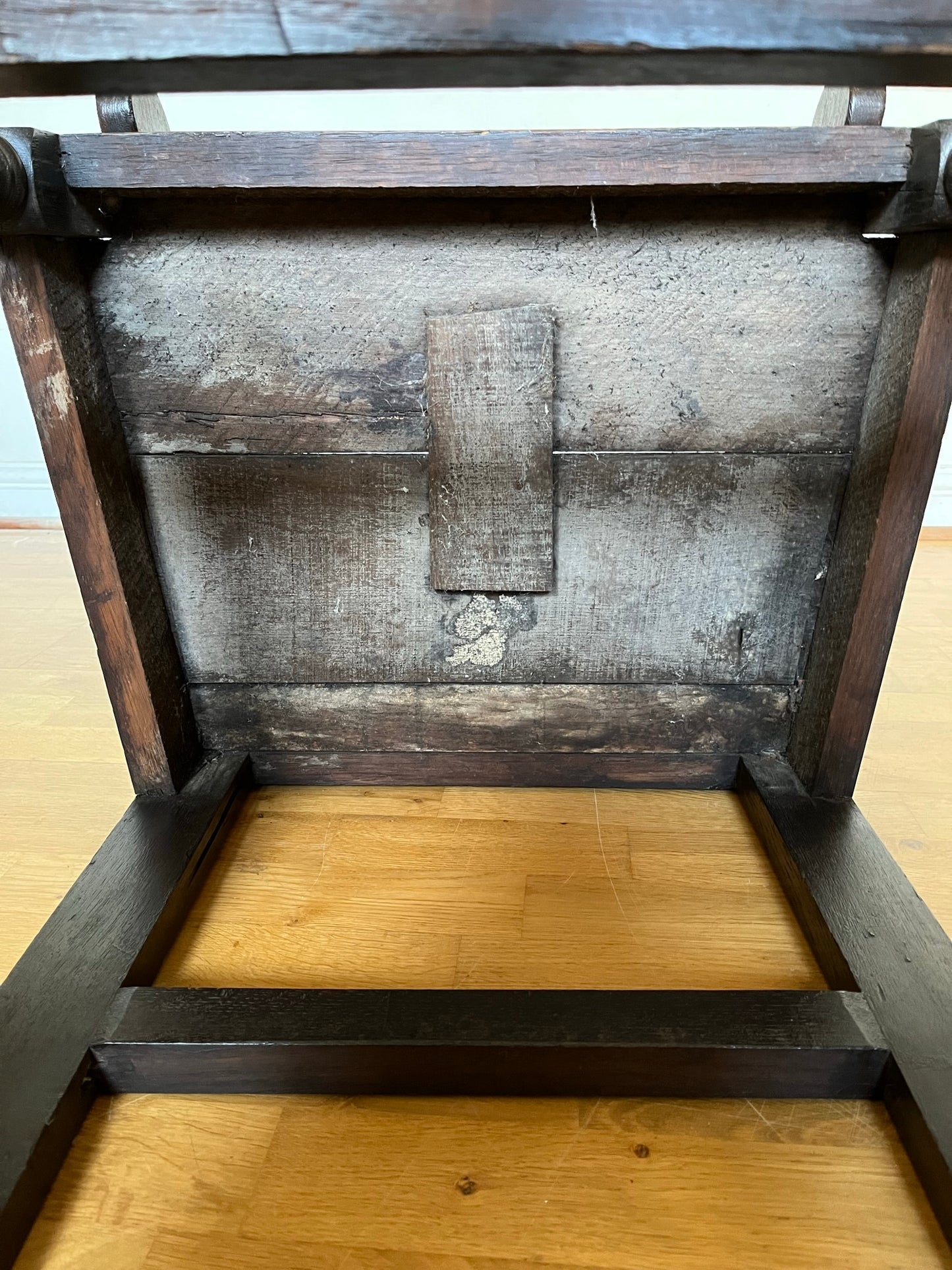 A large oak Wainscot chair.